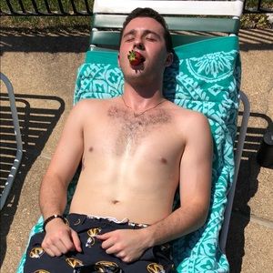 Meet your Posher, Bradley